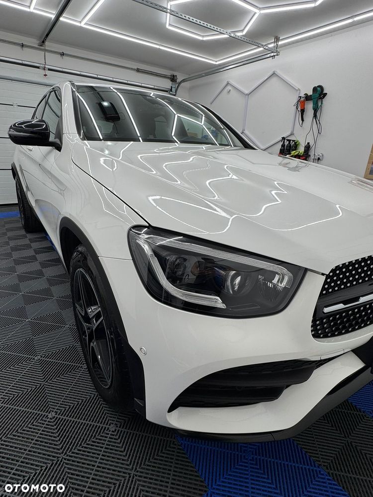 Mercedes-Benz GLC 300 4Matic 9G-TRONIC AMG Line Plus - 2