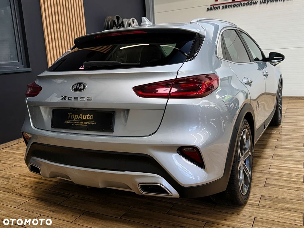 Kia XCeed 1.4 T-GDI L Business Line - 9