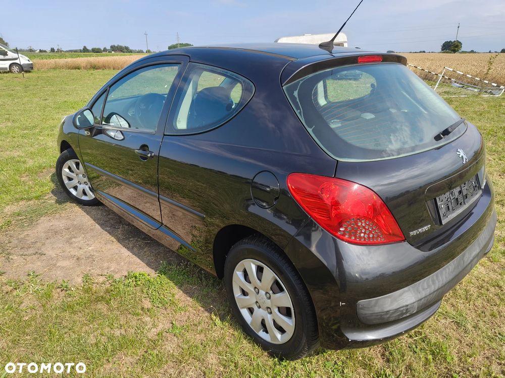 Peugeot 207 1.4 16V Trendy - 6