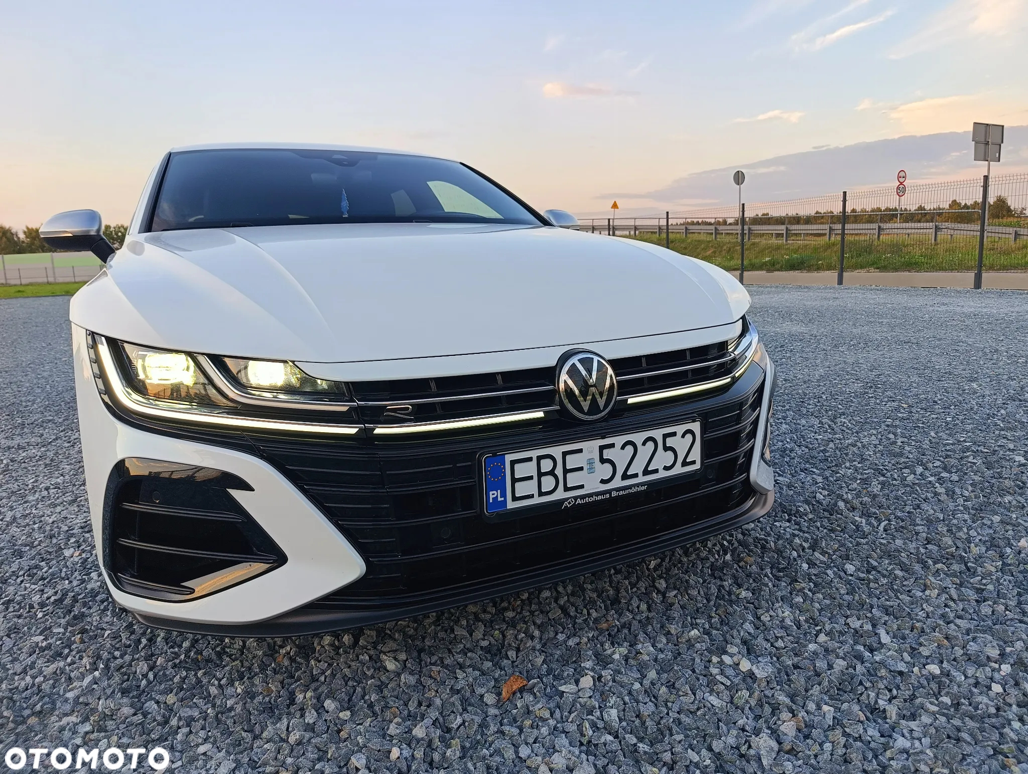 Volkswagen Arteon 2.0 TSI 4Motion R DSG - 29