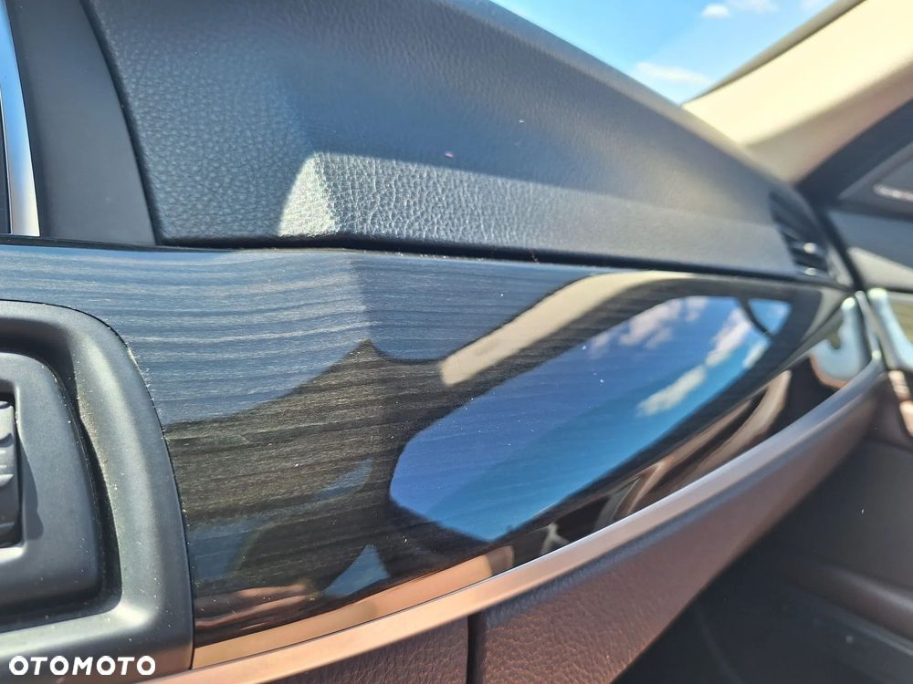 BMW Seria 5 535d xDrive Luxury Line - 16