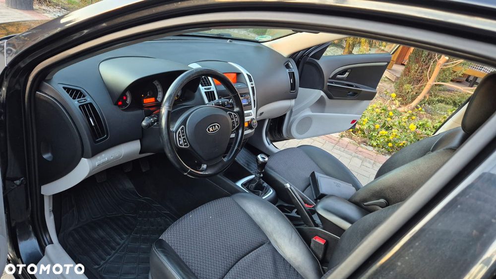 Kia Ceed 2.0 CVVT Spirit - 7