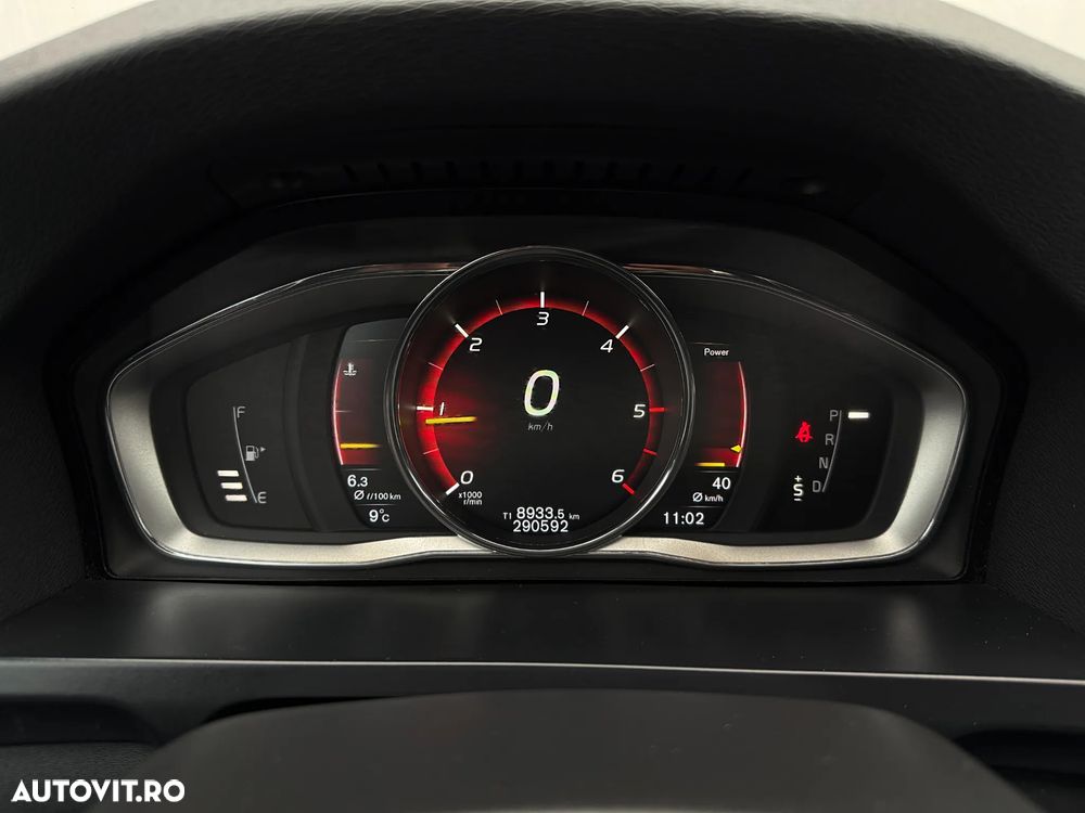 Volvo S60 D3 Geartronic RDesign - 11