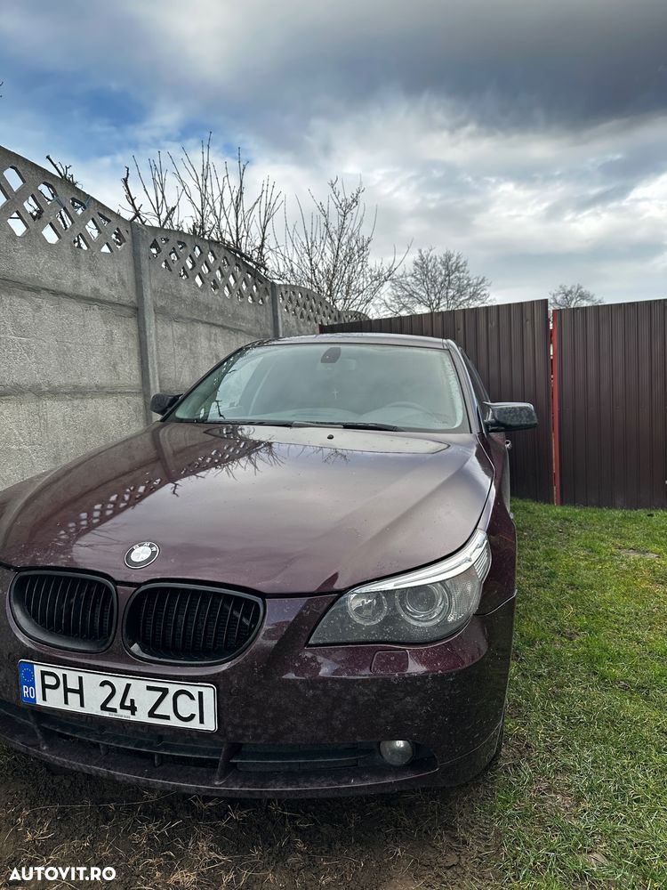 BMW Seria 5 523i - 10