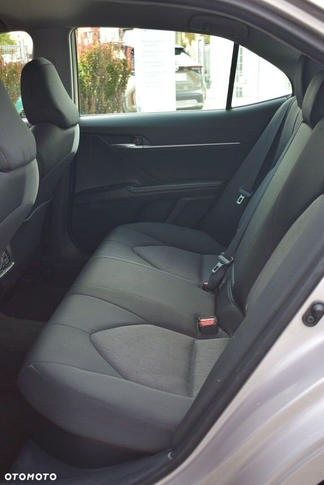 Toyota Camry 2.5 Hybrid Comfort CVT - 15