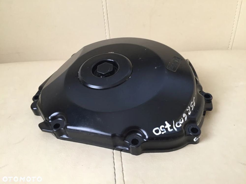 DEKIEL DEKIELEK POKRYWA OSŁONA SPRZĘGŁA SUZUKI GSR 600 750 - 11