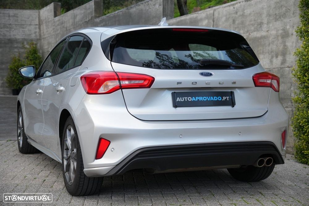 Ford Focus 1.0 EcoBoost MHEV ST-Line - 34