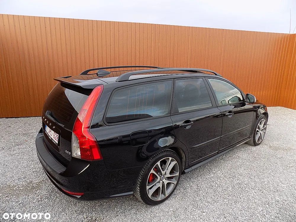 Volvo V50 2.0D R-Design Momentum - 4
