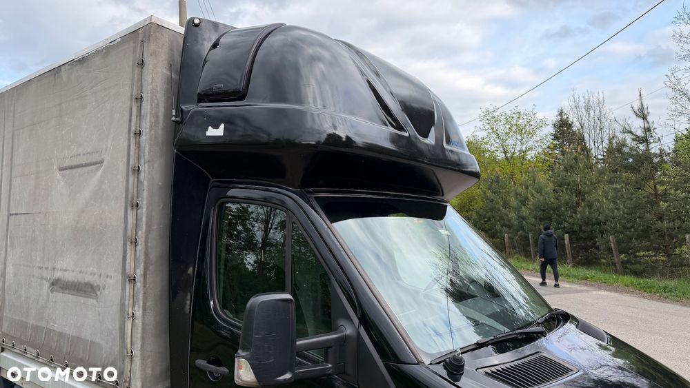 Mercedes-Benz Sprinter - 4