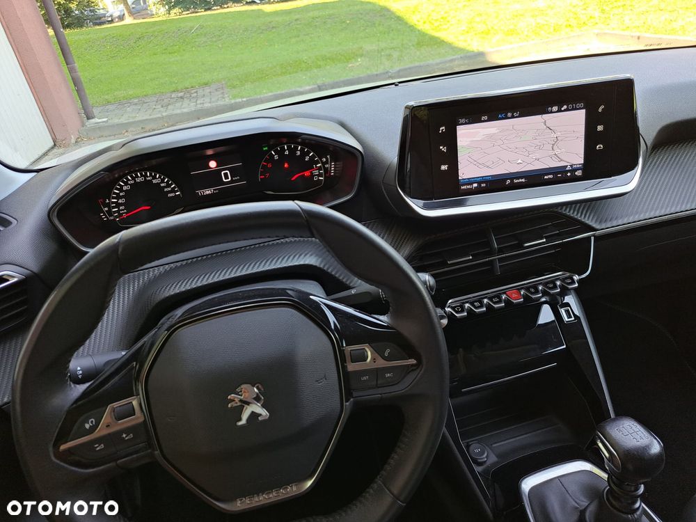 Peugeot 208 Benzin 100 Business - 14