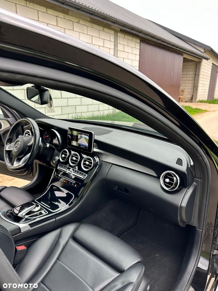 Mercedes-Benz Klasa C 220 d 9G-TRONIC AMG Line - 18