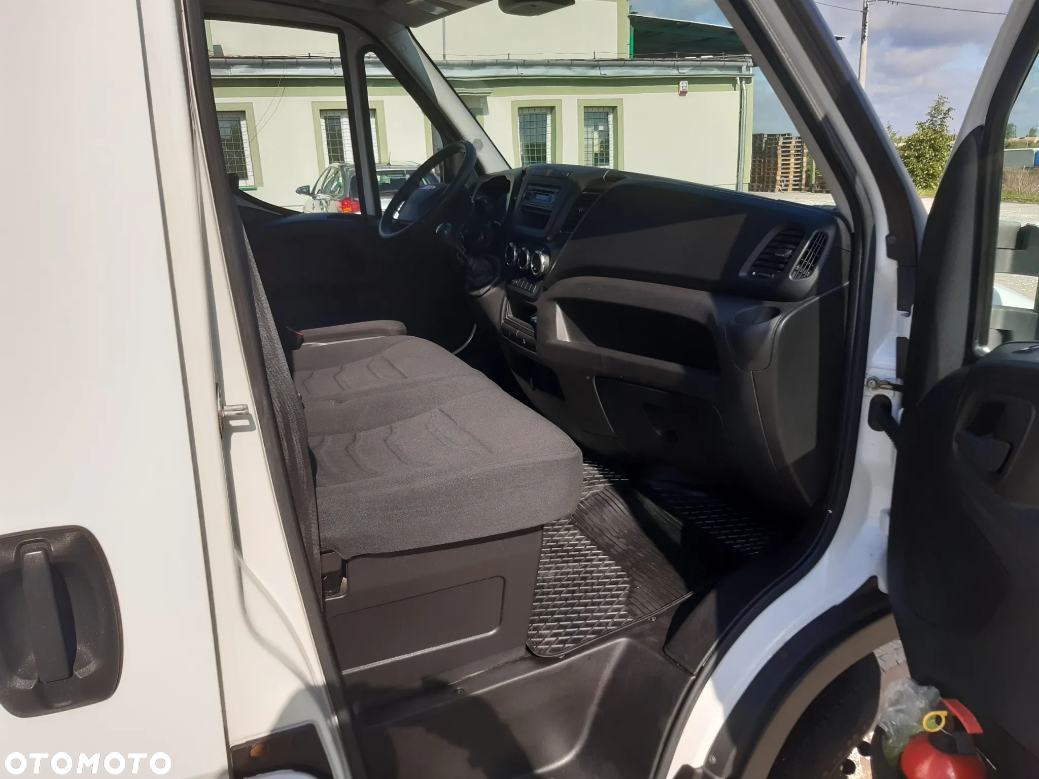 Iveco Daily 35S15 - 17