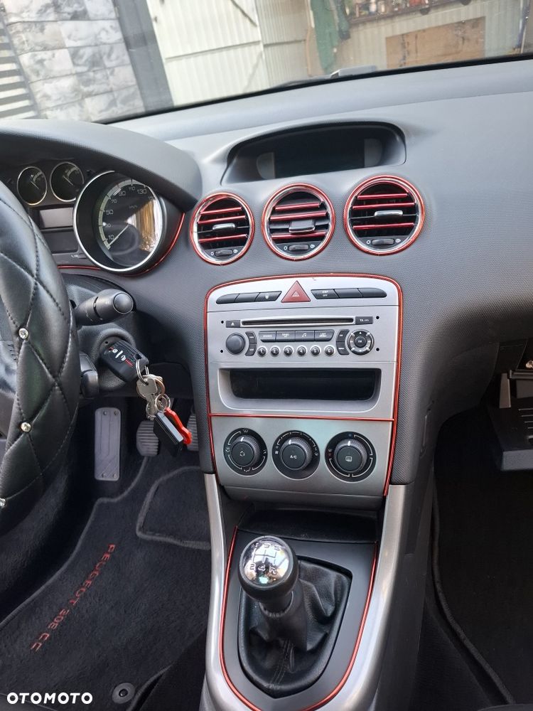 Peugeot 308 CC - 5