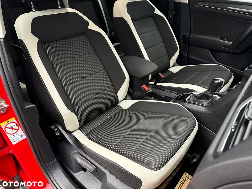 Volkswagen T-Roc 2.0 TDI SCR DSG Sport - 31