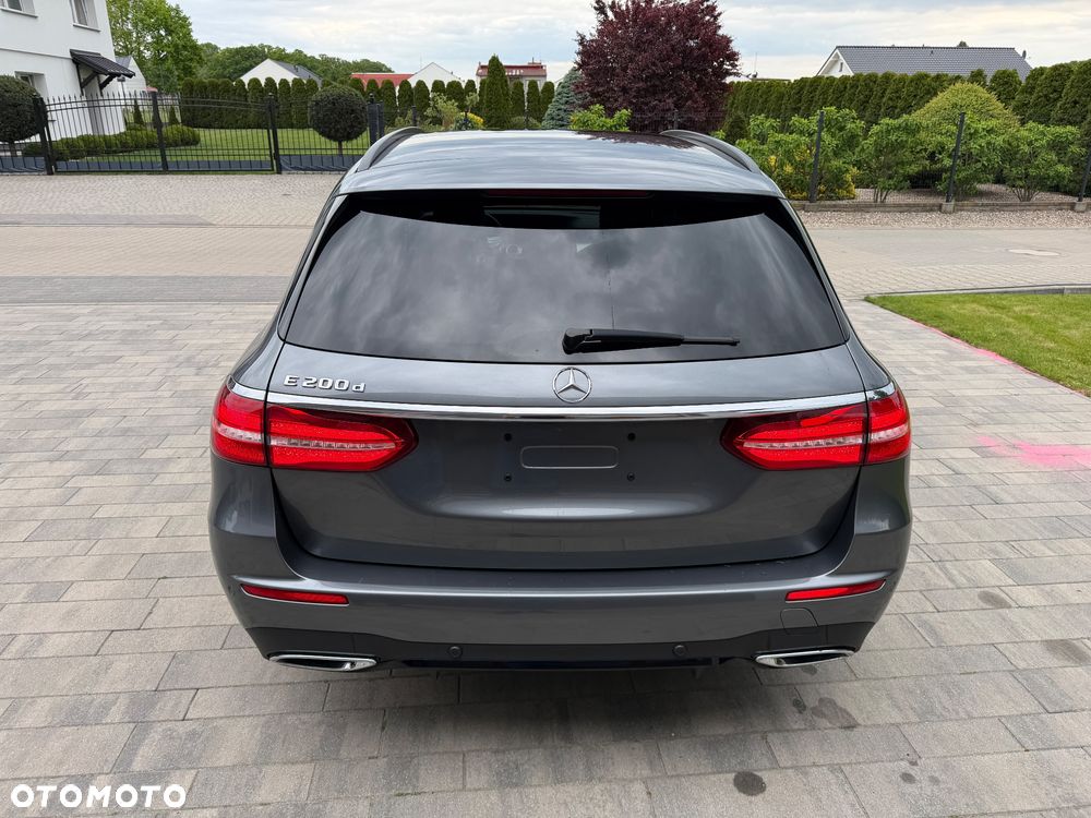 Mercedes-Benz Klasa E 200 d 9G-TRONIC AMG Line - 7