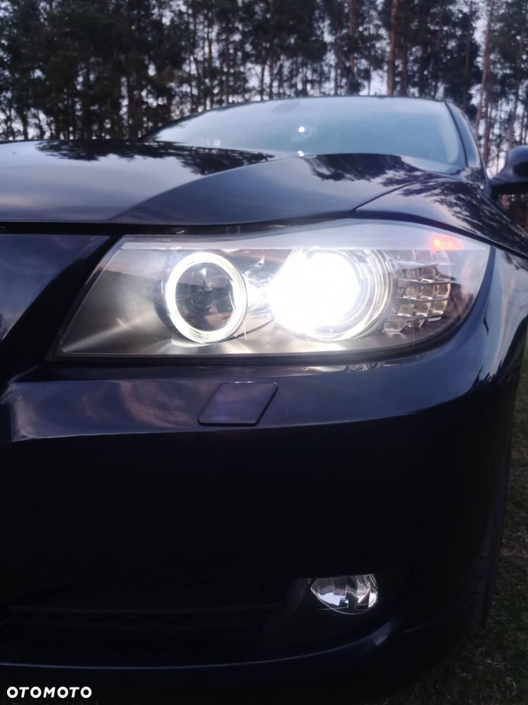 BMW Seria 3 320d DPF - 26