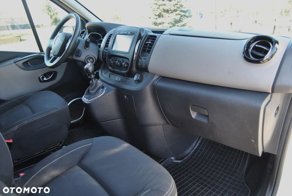 Renault Trafic - 6