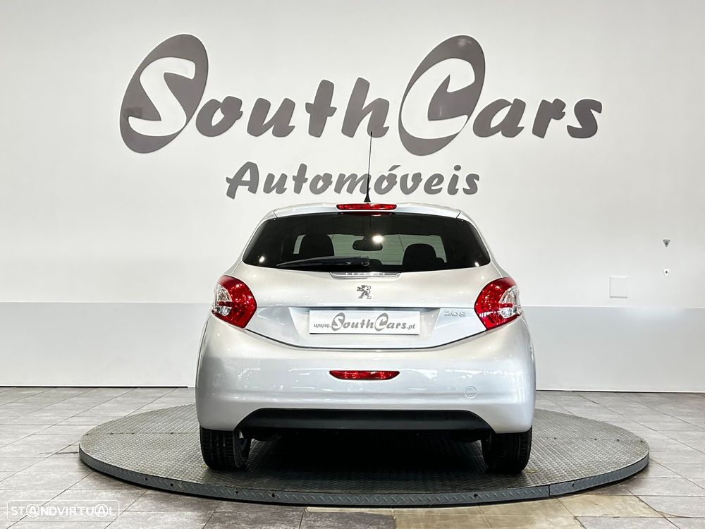 Peugeot 208 1.4 HDi - 5