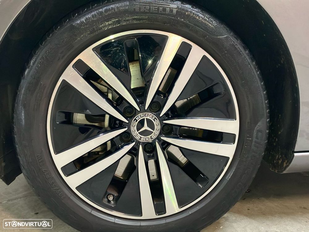 Mercedes-Benz A 250 Limousine - 19