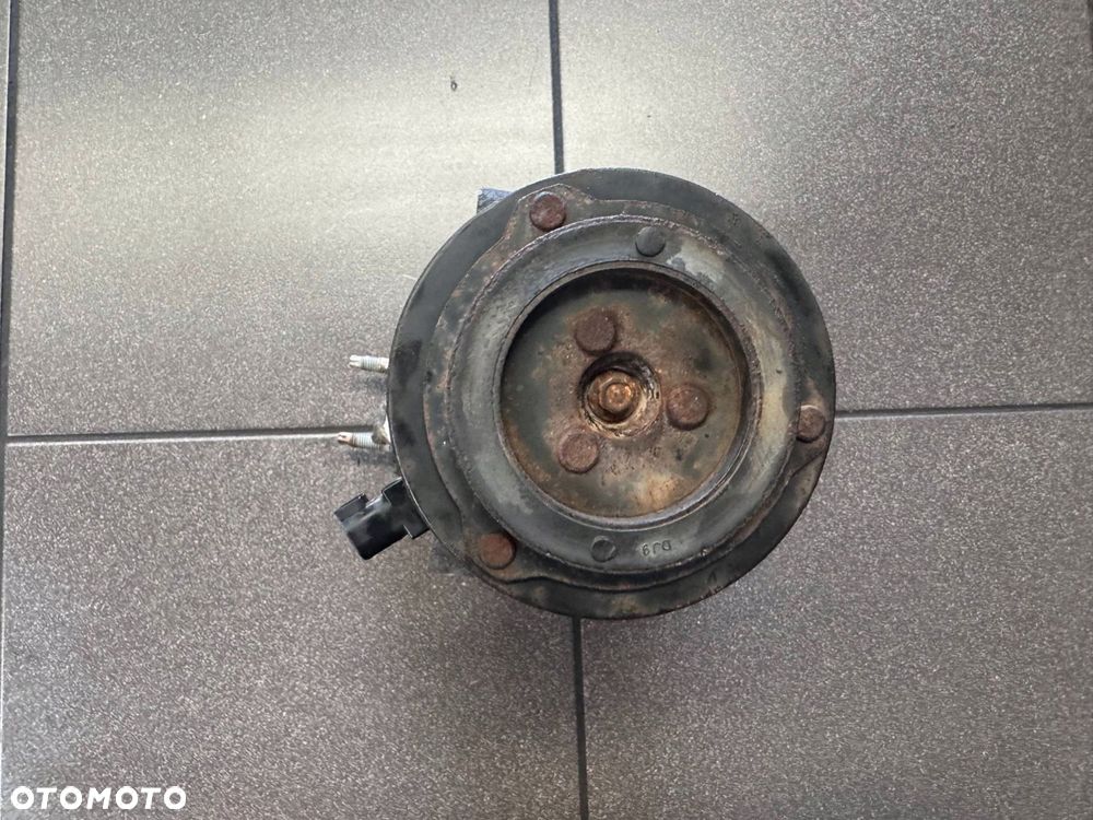 KOMPRESOR KLIMATYZACJI FORD AV1l-19D629-BA - 3