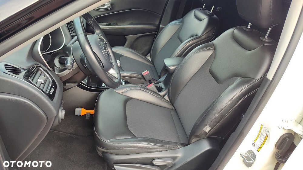 Jeep Compass 1.4 TMair Night Eagle FWD S&S - 28