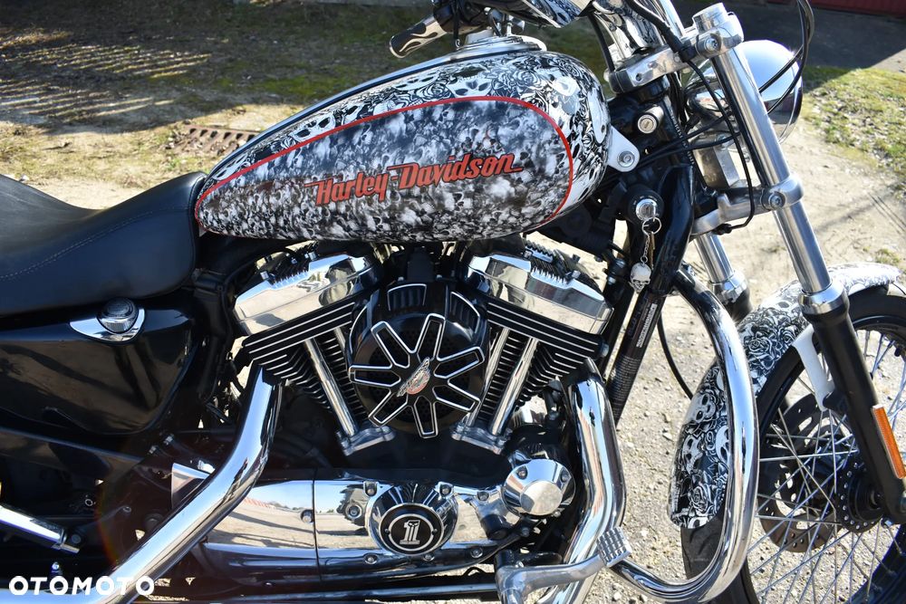 Harley-Davidson Sportster Custom 1200C - 20