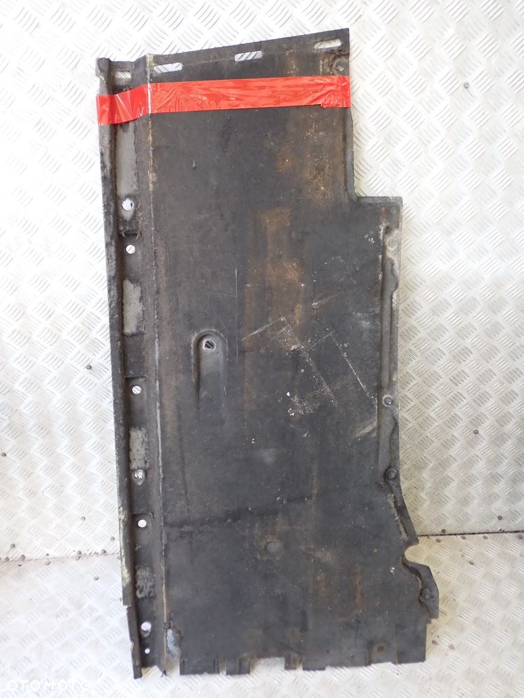 AUDI  OSŁONY - 8U0825207, 4G0807611A, AUDI A8, 4G0863822C, 8W0863822B,4G0825215 E/F , 4G0825216 A , 4G0825208 D,  4G0821111,4G0825202 A/B, 4G0825201 B/C, 4G5807454A, 4G0806391, 4G9807458 - 23