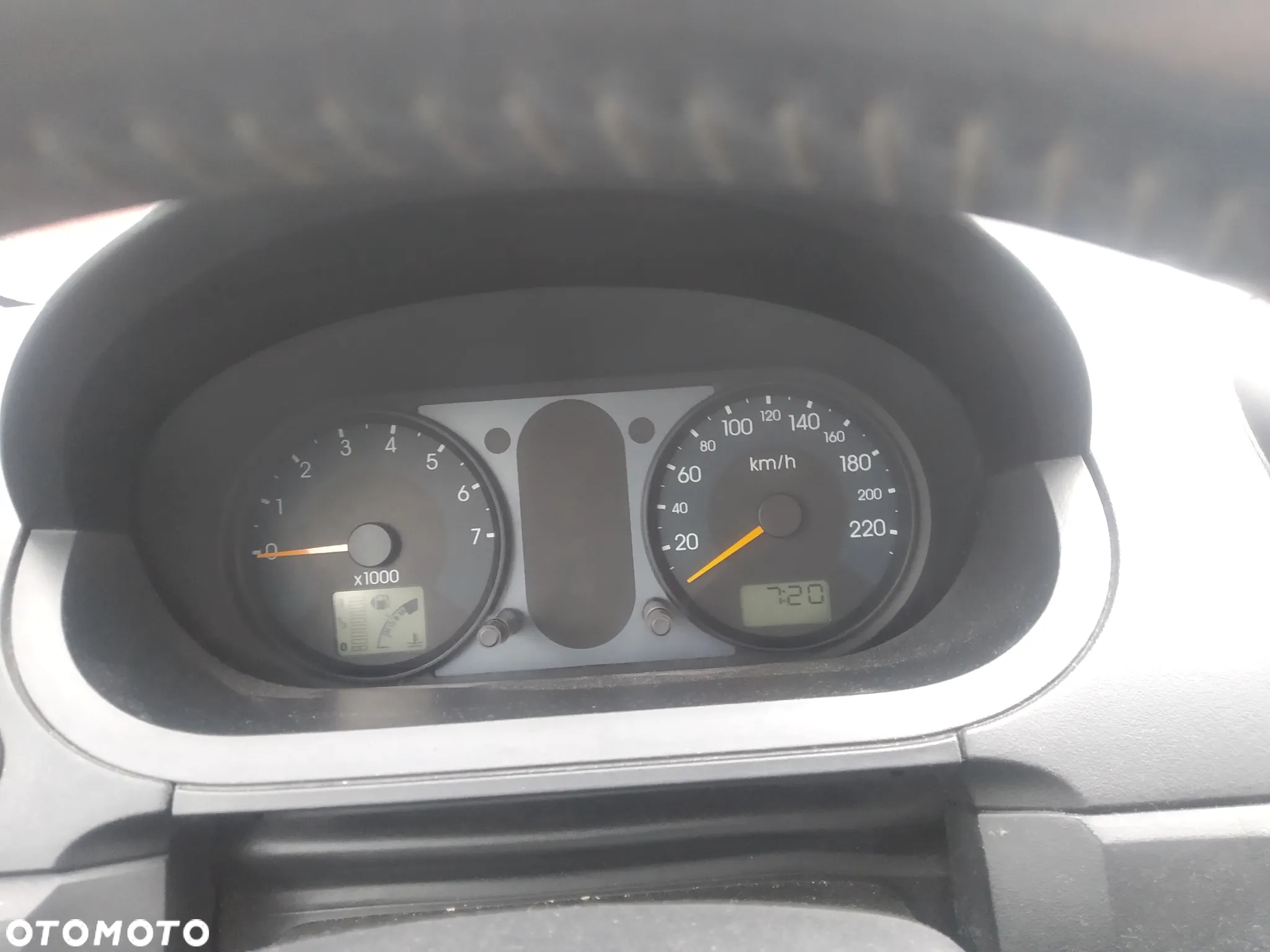 FORD FIESTA MK5 02-05 1.3 8V - MASKA PRZÓD 62 - 16