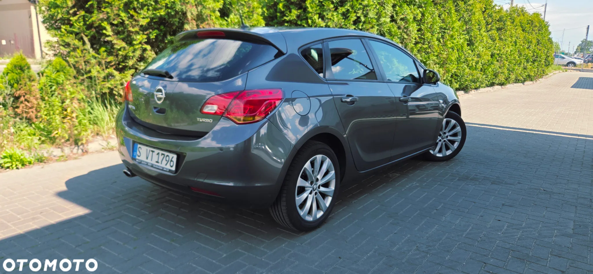 Opel Astra 1.4 Turbo 150 Jahre - 16