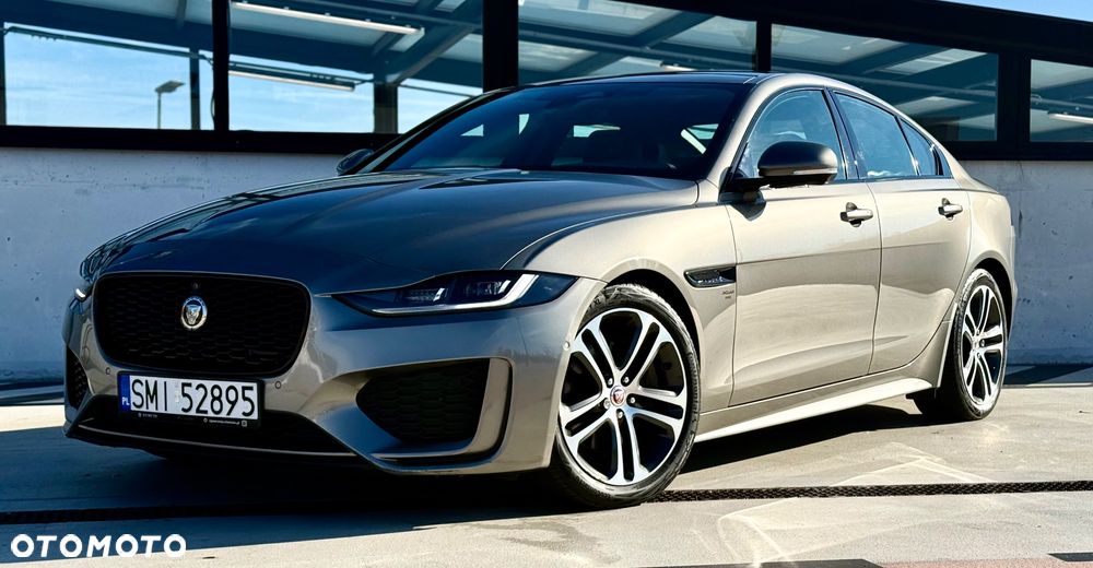 Jaguar XE D200 R-Dynamic HSE - 2