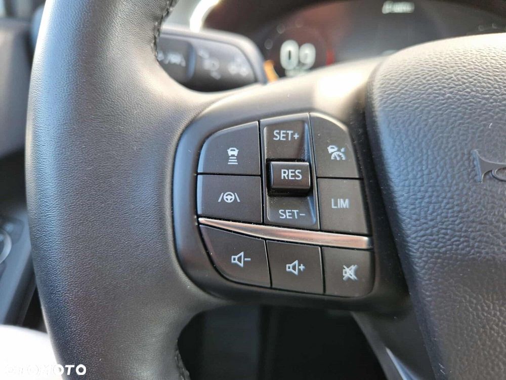 Ford Focus 1.0 EcoBoost mHEV Titanium X - 17