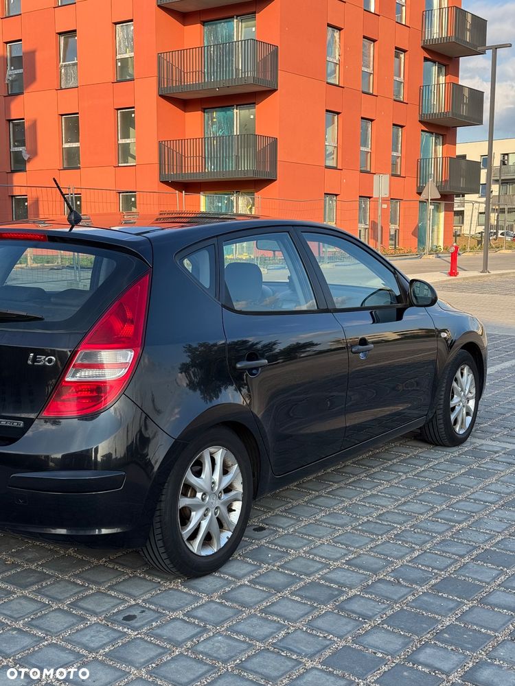 Hyundai i30 1.6 CRDi Comfort - 4