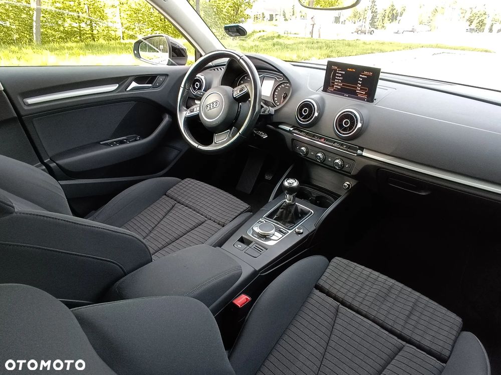 Audi A3 Sportback 1.4 TFSI S line Sportpaket - 26
