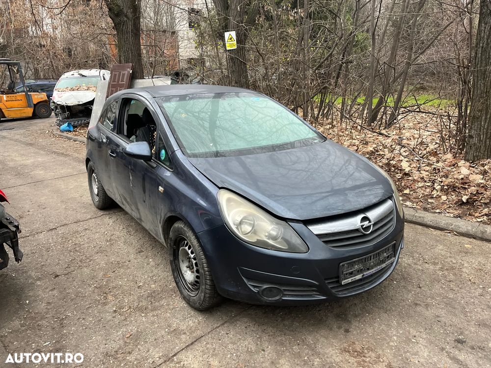 Dezmembrez Opel Corsa D coupe 2006 benzina gri inchis