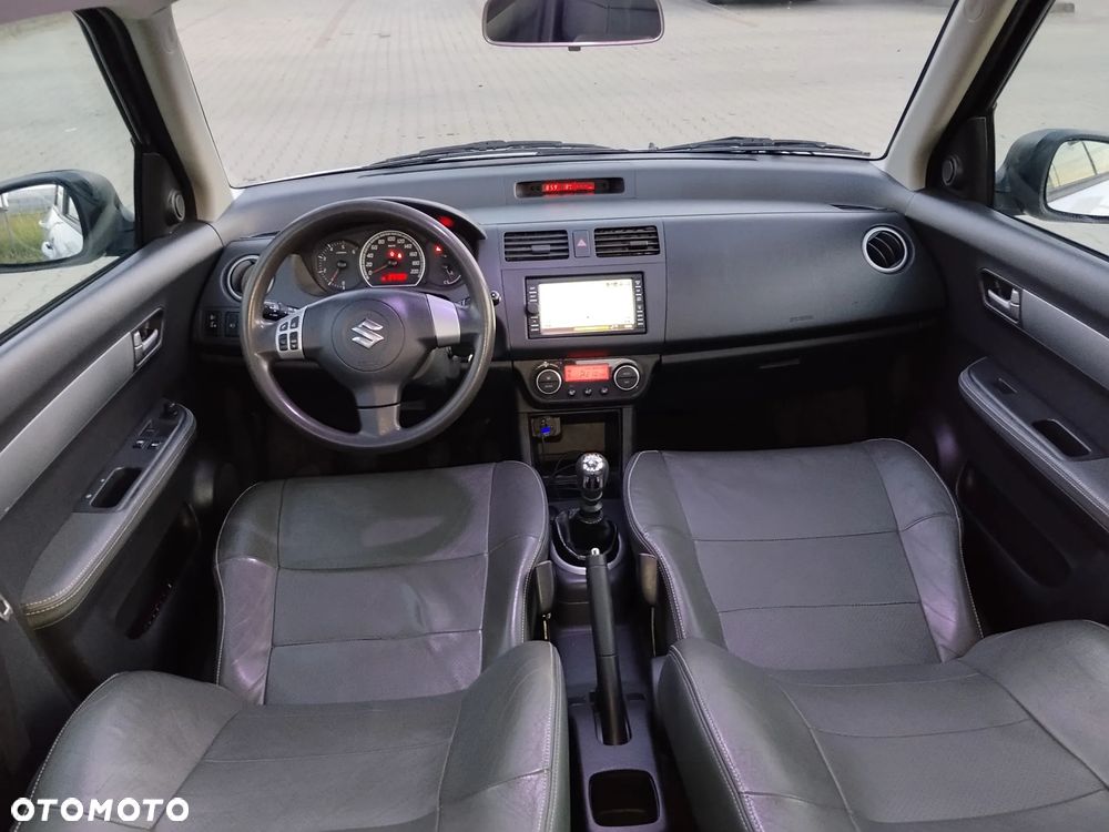 Suzuki Swift - 12
