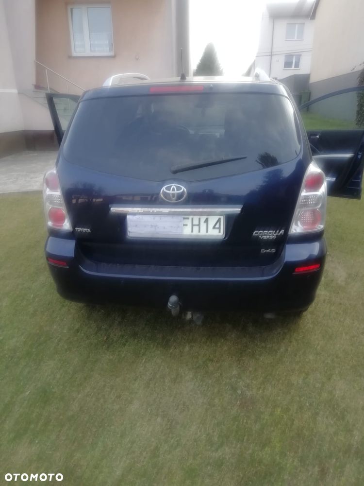 Toyota Corolla Verso - 2