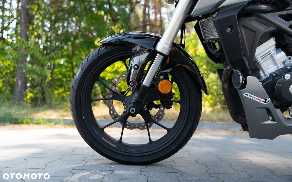 Honda CB - 9