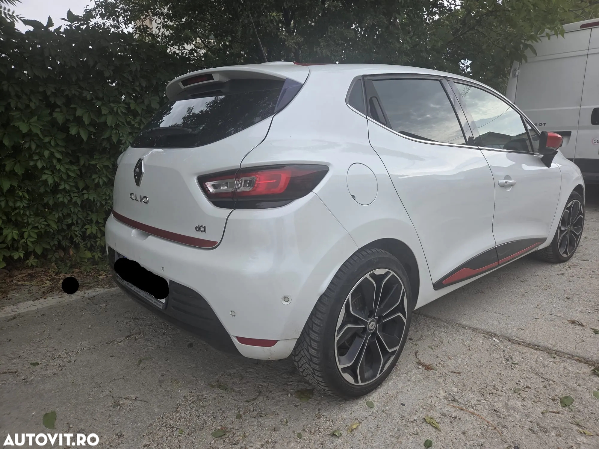 Renault Clio - 2