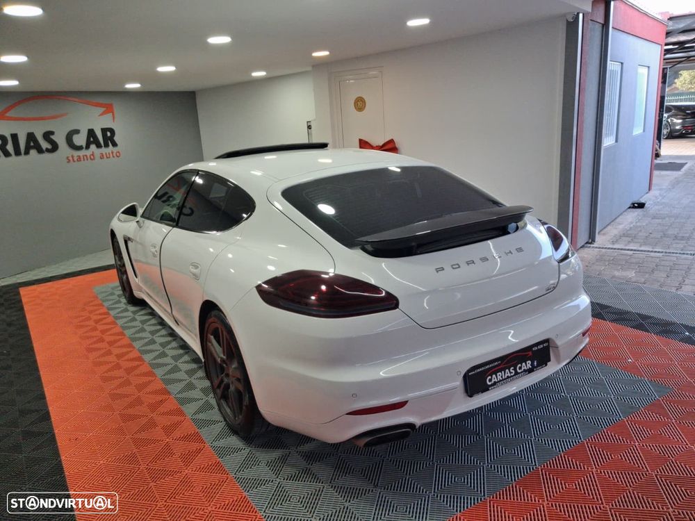 Porsche Panamera - 6