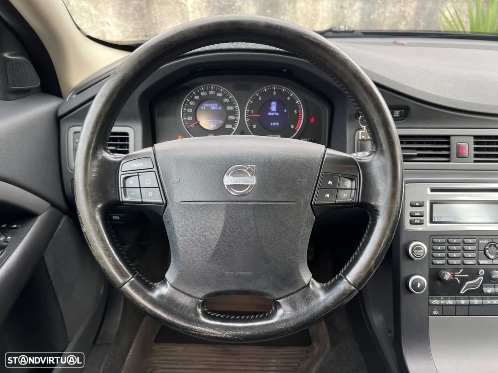 Volvo V70 2.4D Ocean Race - 15