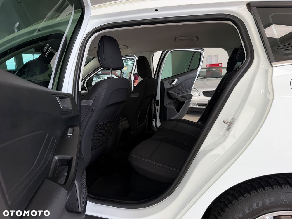Ford Focus 1.5 EcoBlue Start-Stopp-System TITANIUM STYLE - 27