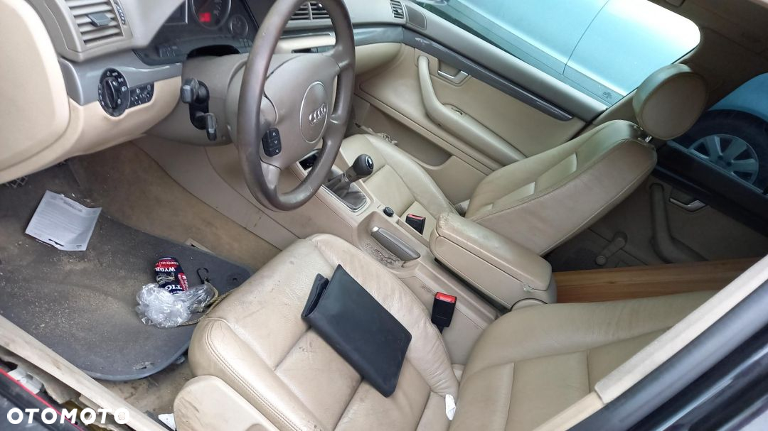 Części Audi A4 B6 1.9 kombi czarny manulana skrzynia - 6