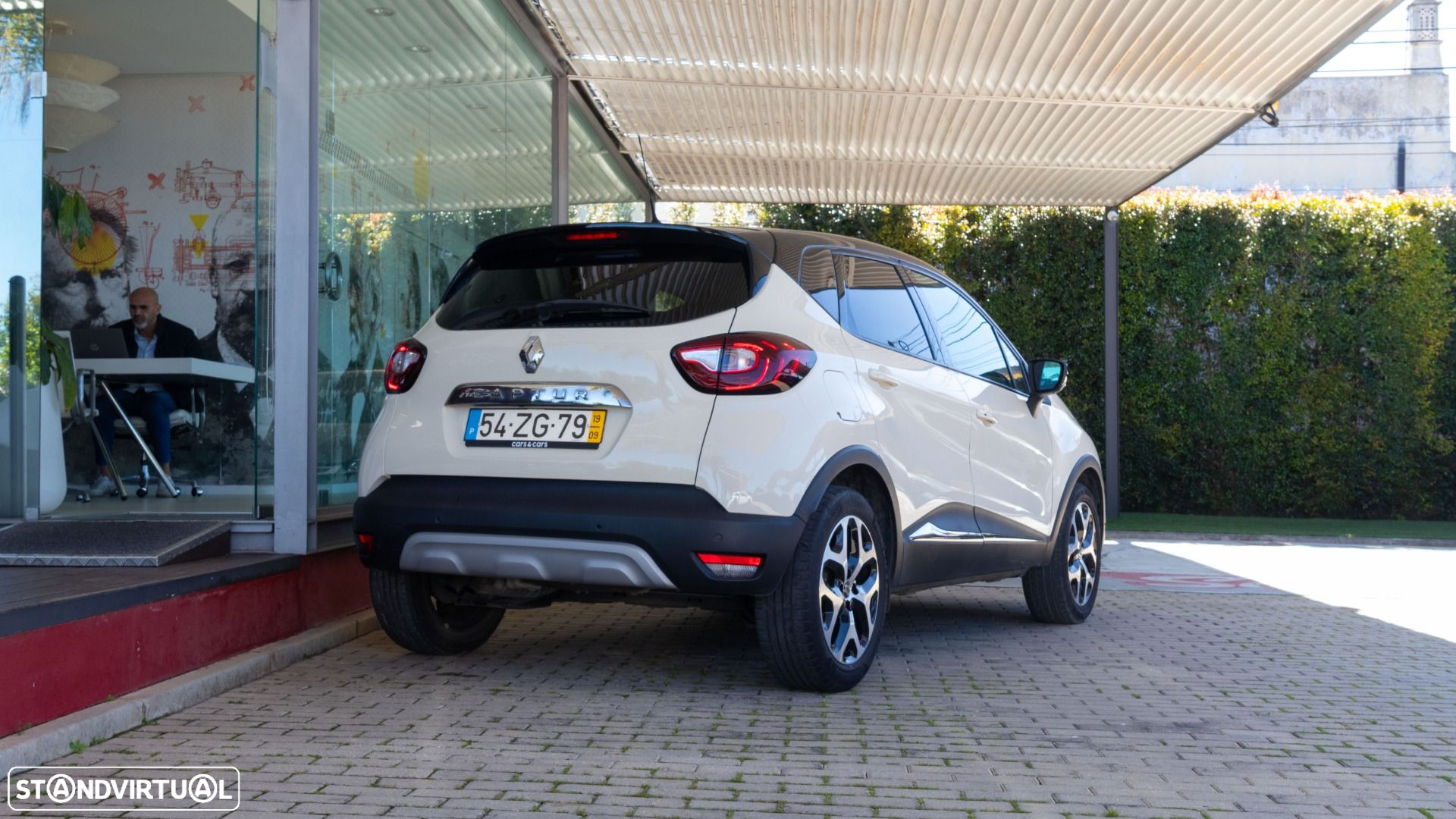 Renault Captur 1.3 TCe Exclusive - 3