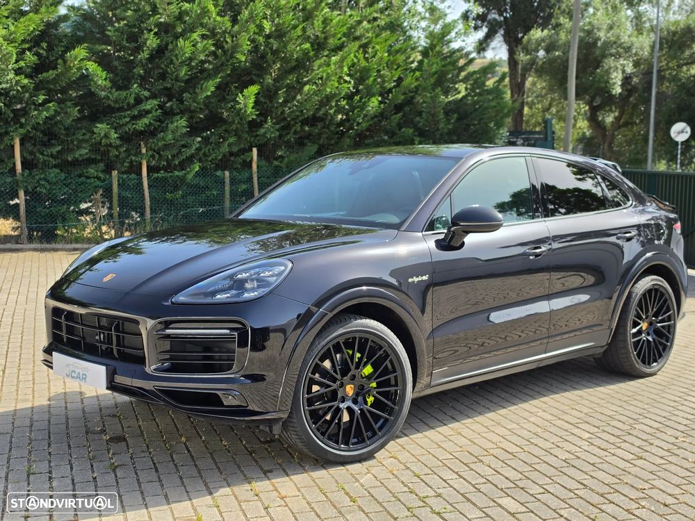 Porsche Cayenne Coupé E-Hybrid Platinum Edition - 2