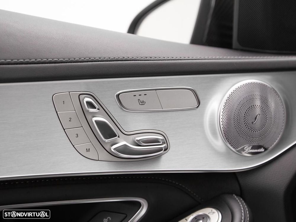 Mercedes-Benz C 63 AMG S - 26