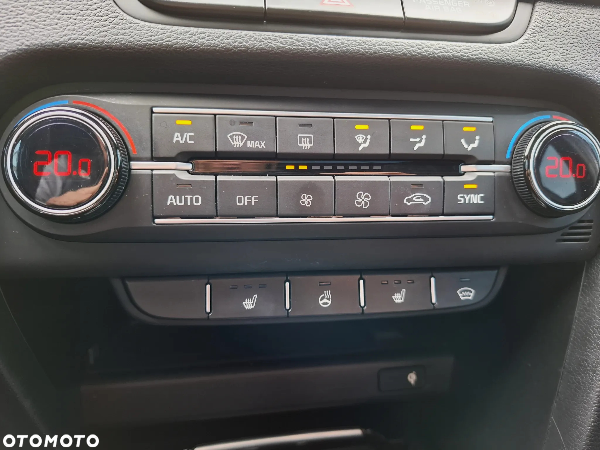 Kia ProCeed 1.6 T-GDI GT DCT - 22