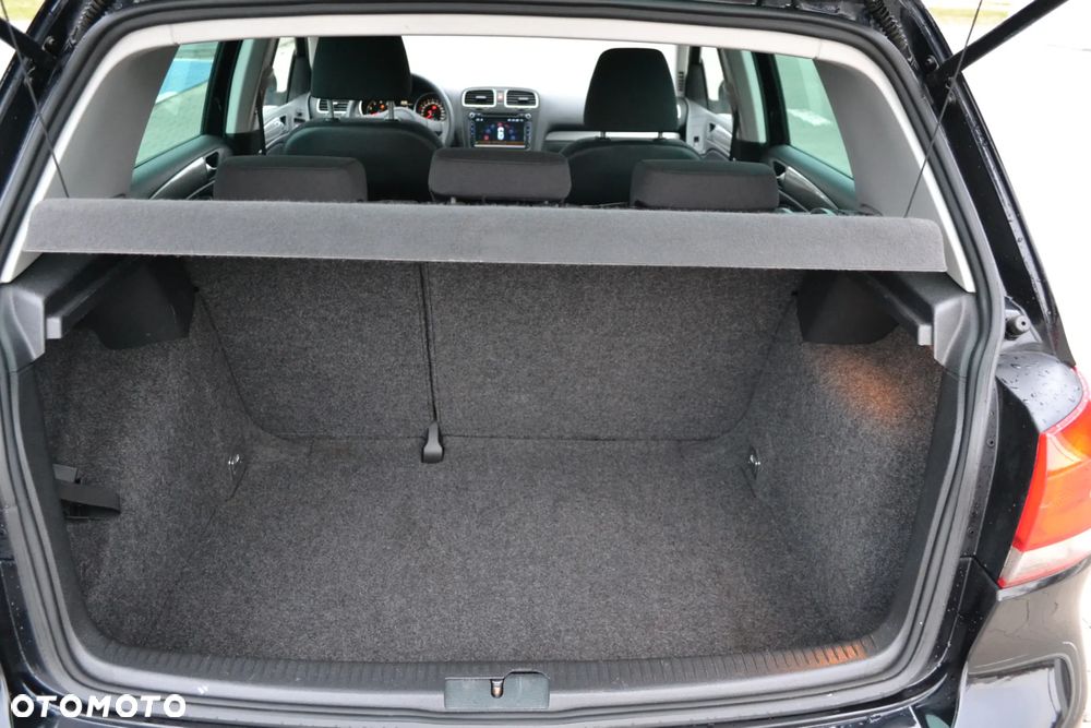 Volkswagen Golf - 30