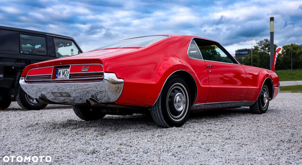 Oldsmobile Toronado - 5