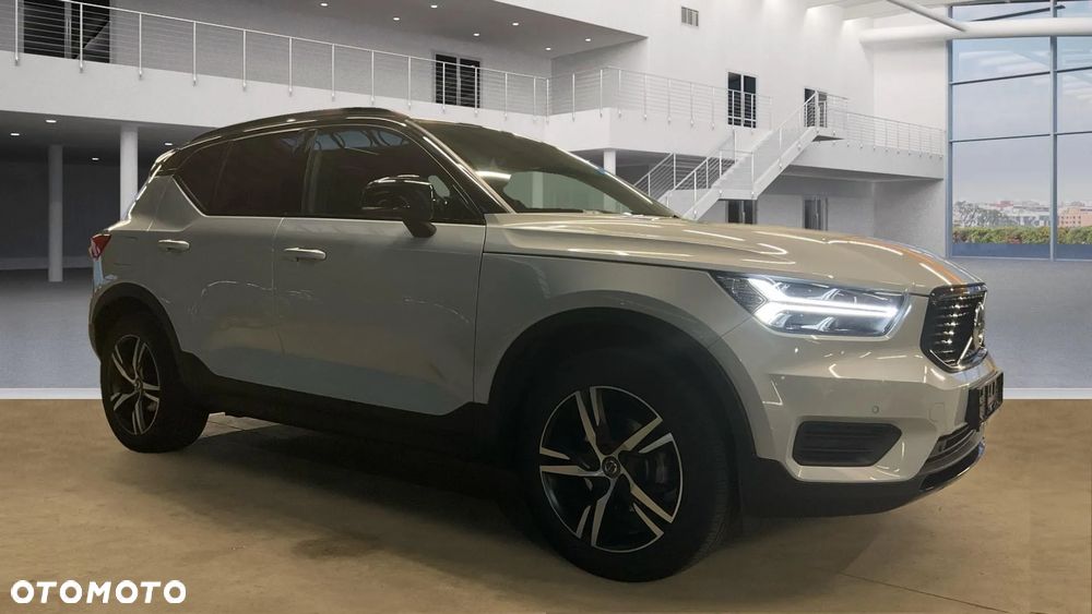 Volvo XC 40 T3 Geartronic RDesign - 3