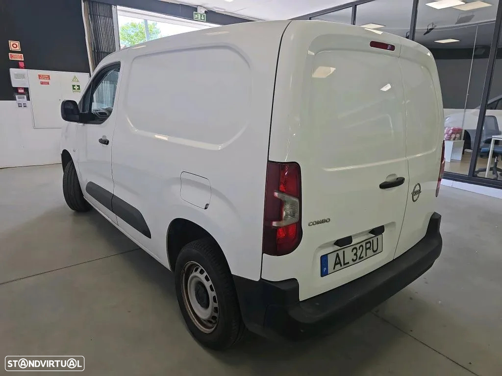 Opel COMBO 3 LUG. CX.6V. - 4